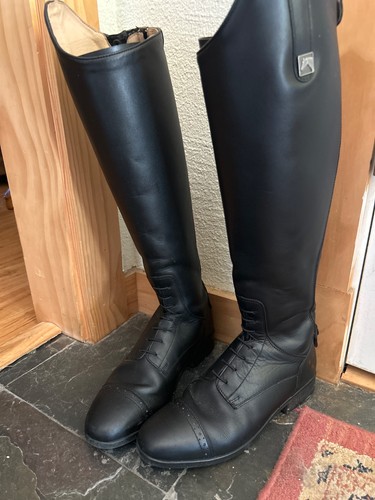 English riding boots - size, 8