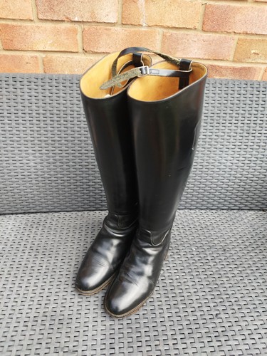 English made regent - made, black